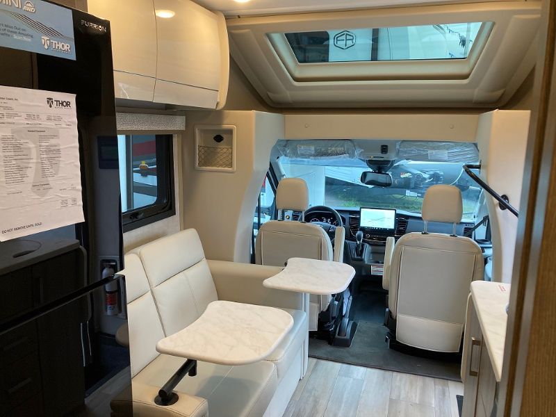 2026 Thor Motor Coach Gemini AWD 24JG - Image 35