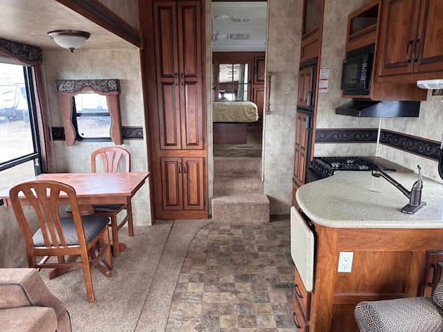 2011 Keystone Laredo 266RL - Image 15