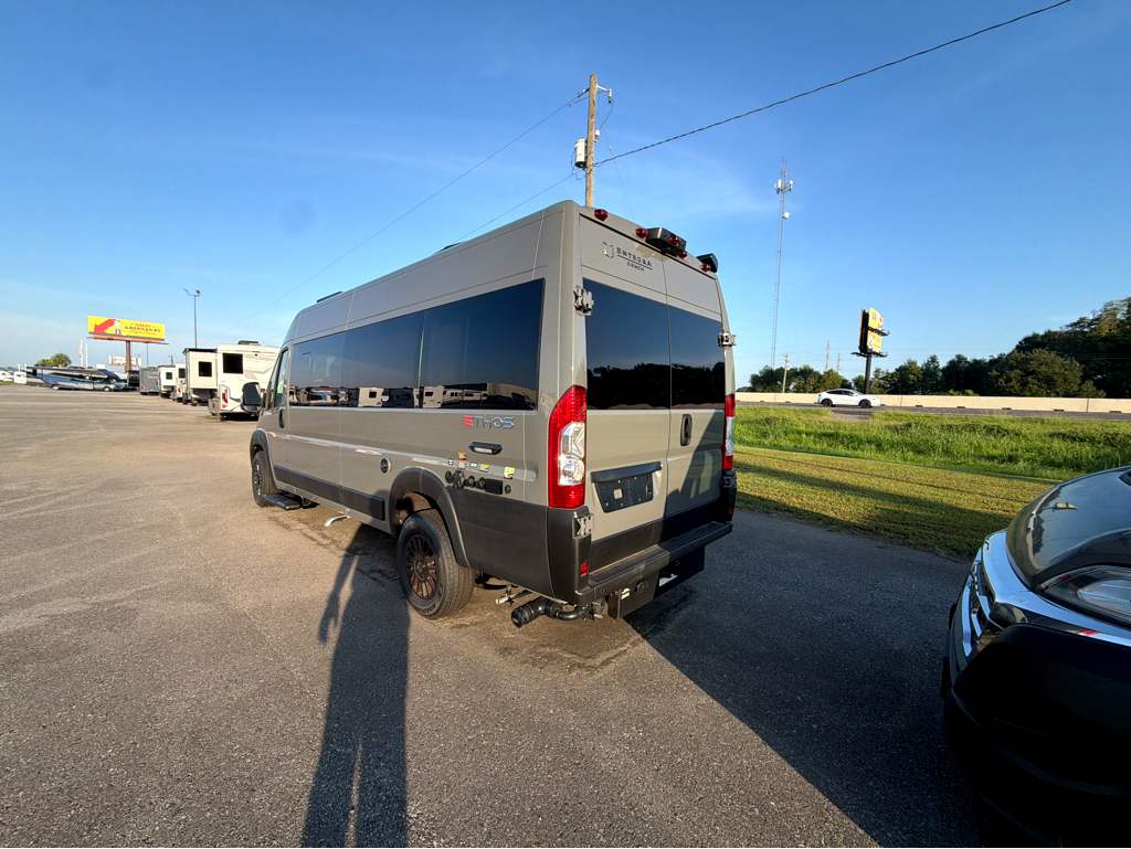 2027 ENTEGRA COACH ETHOS 20T - Image 5