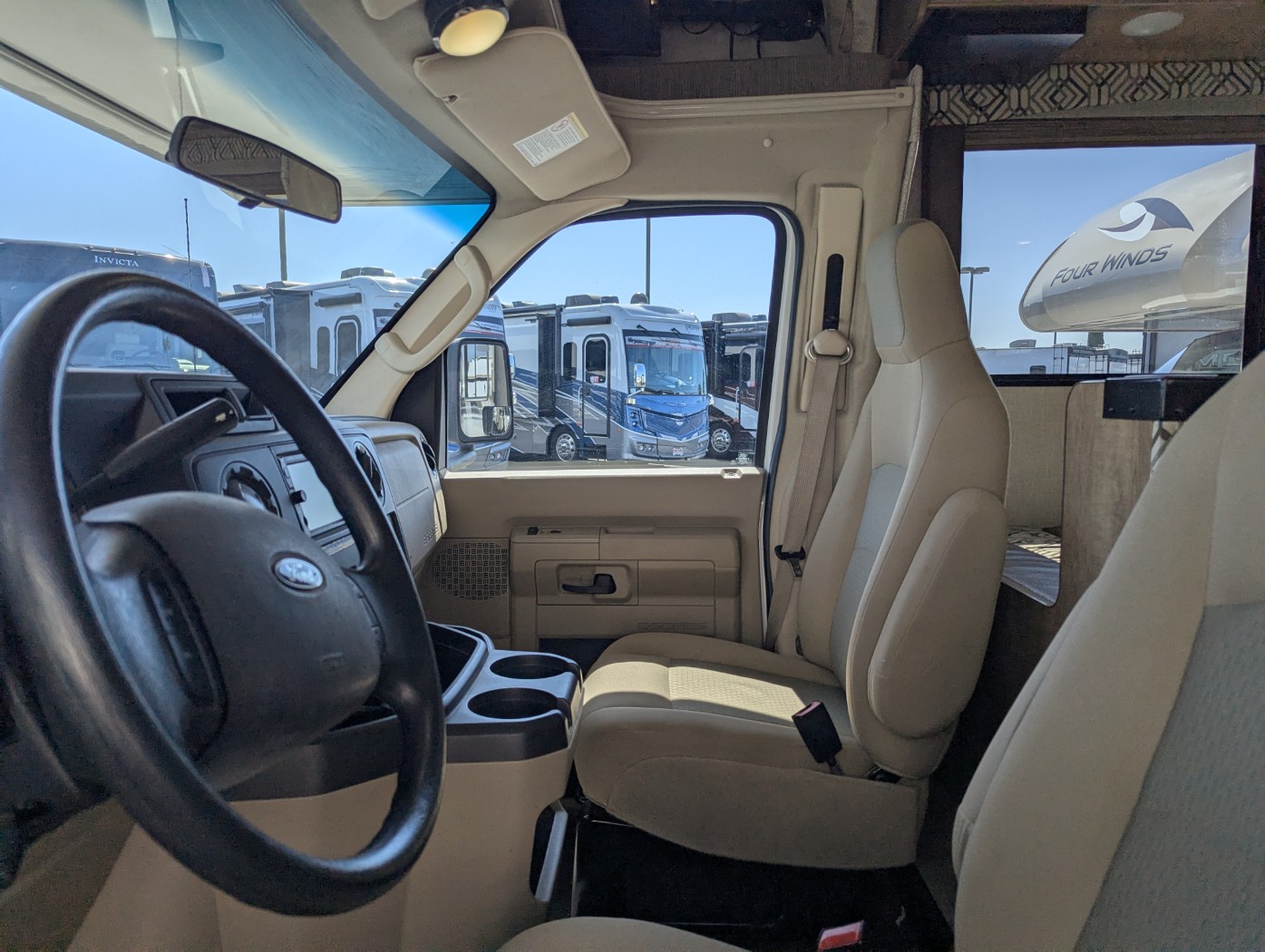 2020 Coachmen Leprechaun 260RS - Image 10