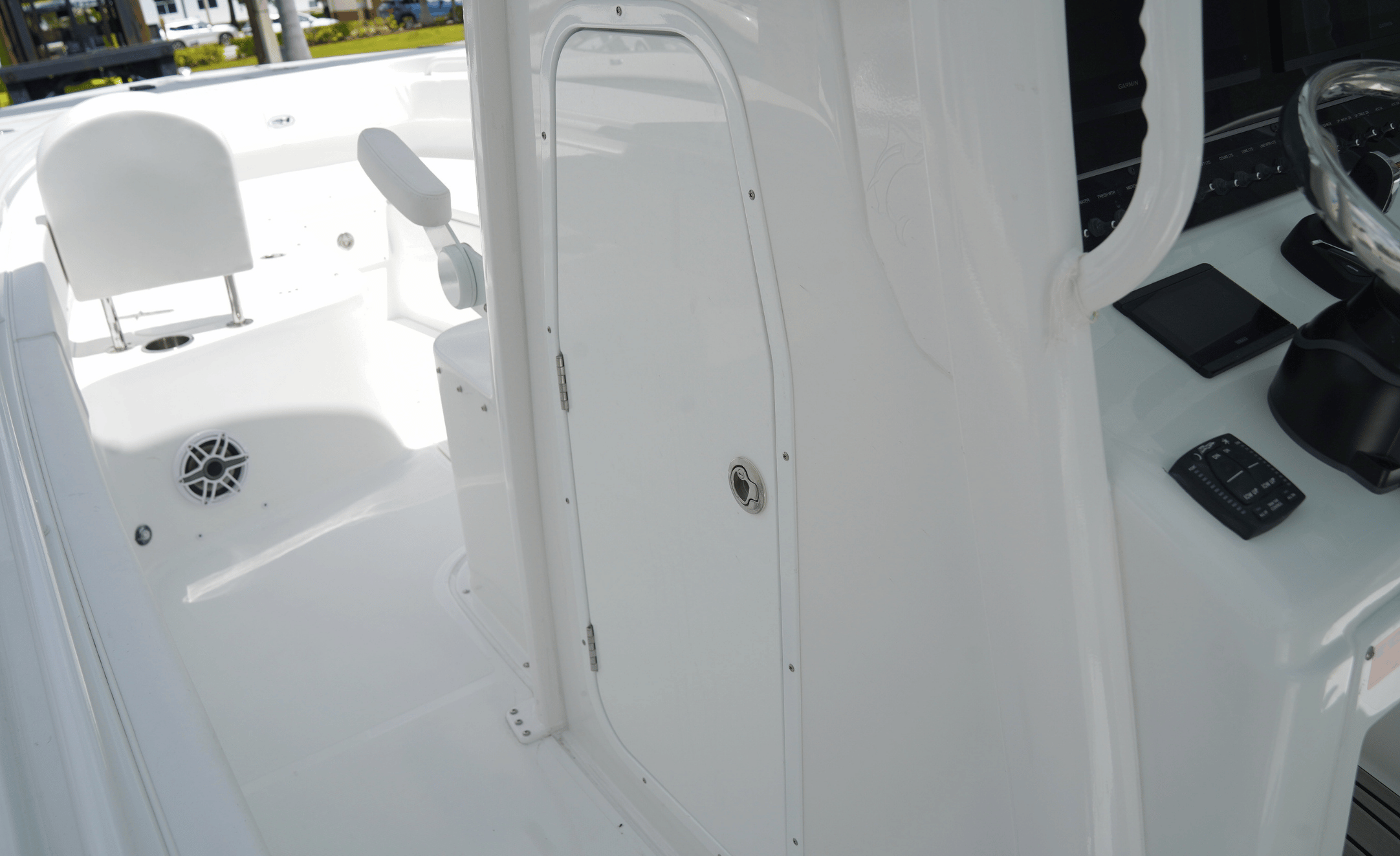2027 SEA HUNT ULTRA 305SE - Image 70