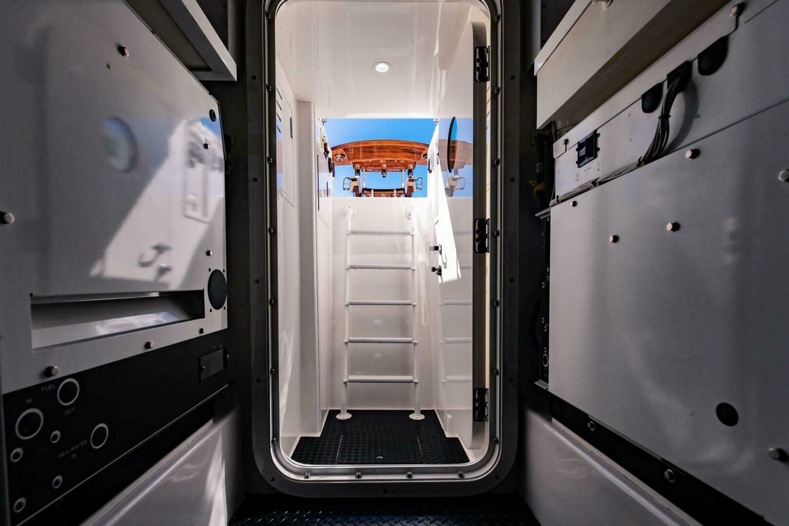 2020 Viking 72 Enclosed Bridge - Image 57