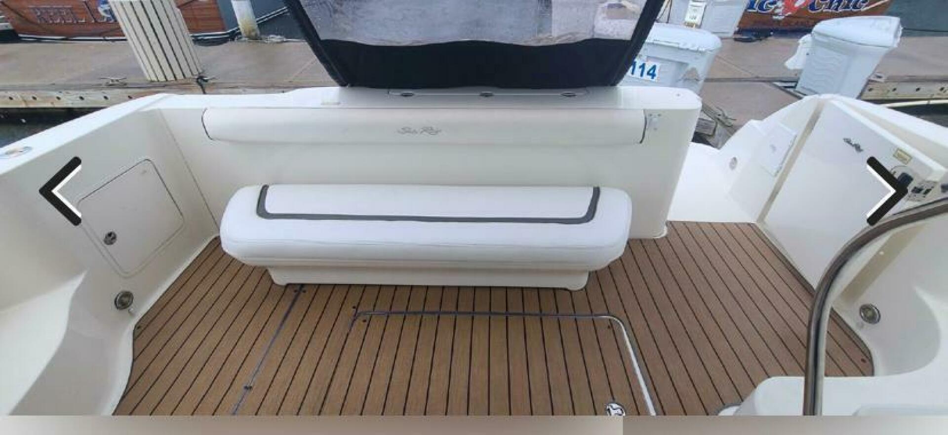 2004 Sea Ray 42 Sedan Bridge - Image 10