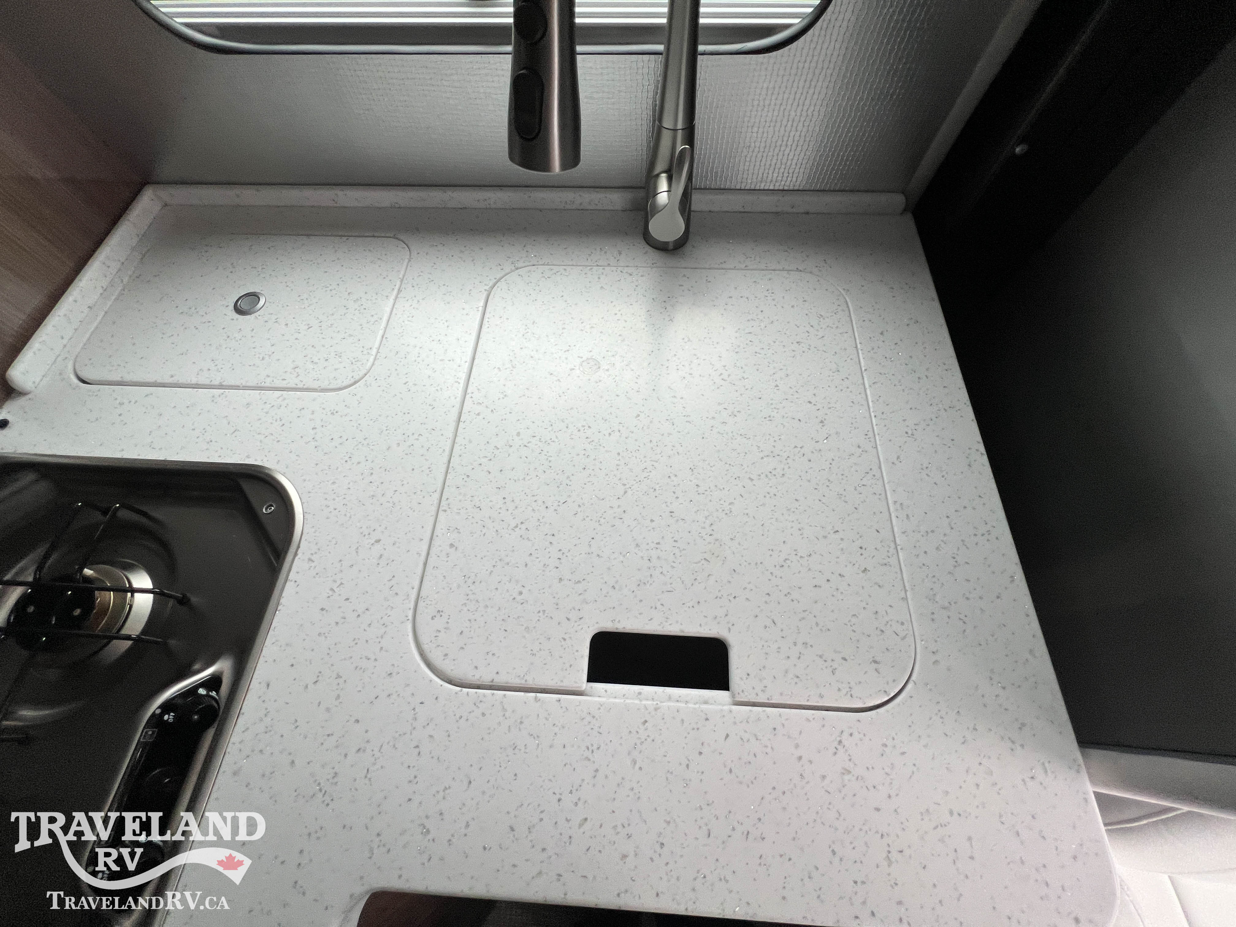 2019 Airstream Atlas Murphy Suite - Image 22