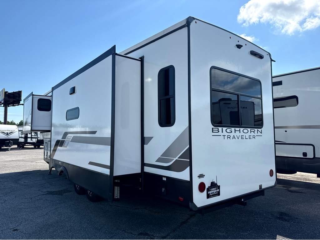 2024 HEARTLAND BIGHORN 32RS - Image 3