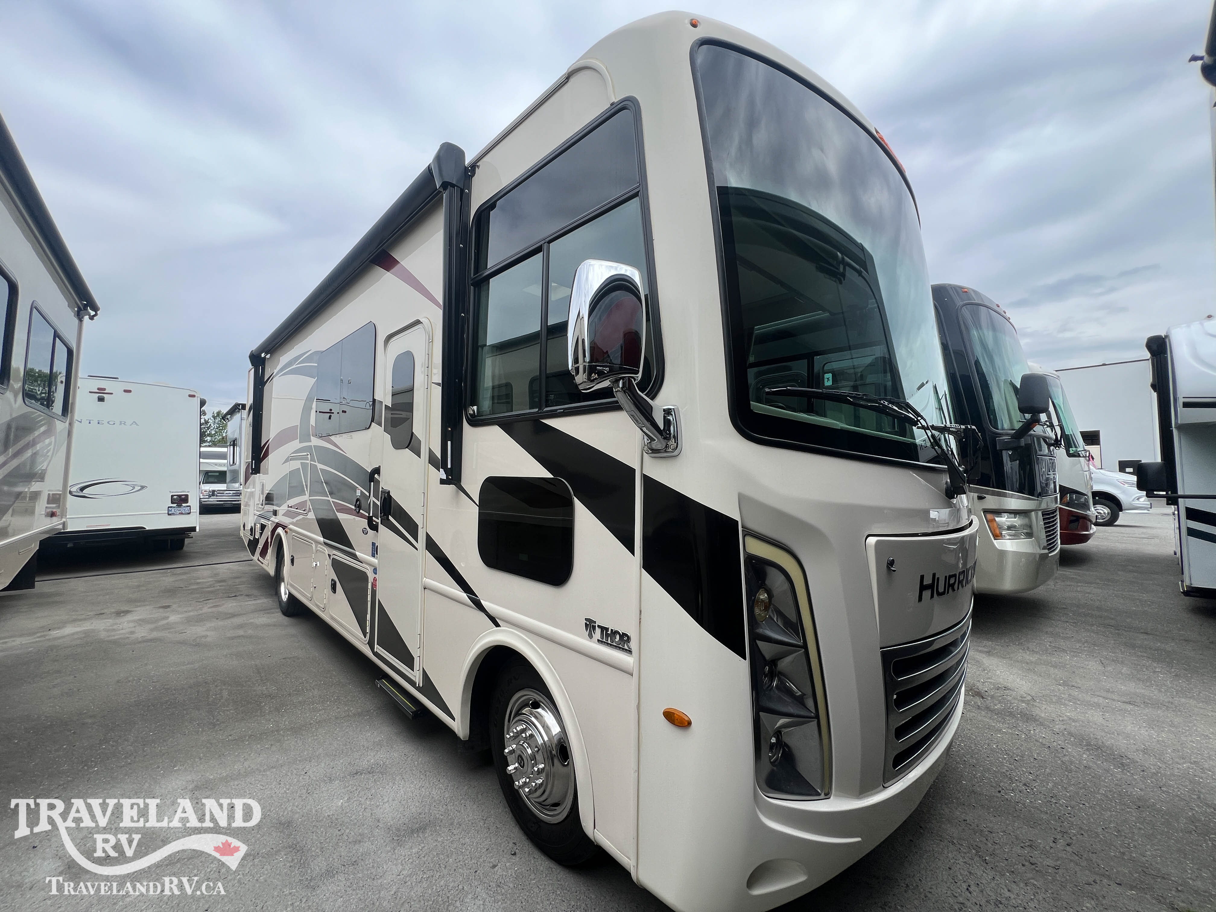 2022 Thor Motor Coach Hurricane 29M - Image 1