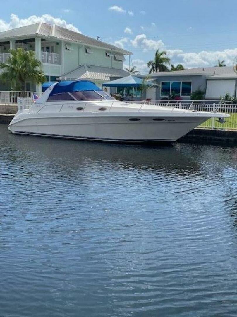 1997 Sea Ray 330 Sundancer - Image 1