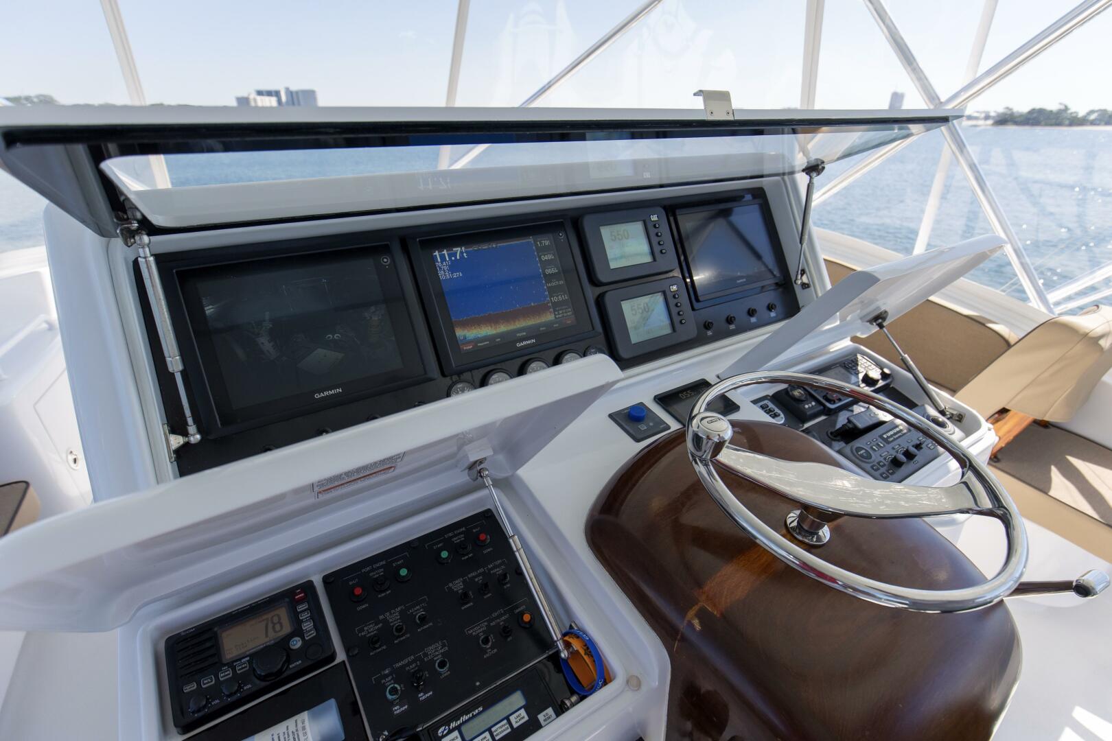 2008 Hatteras 60 Convertible - Image 27