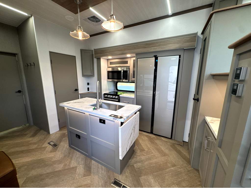2026 Keystone SPRINTER 3800FLB - Image 8