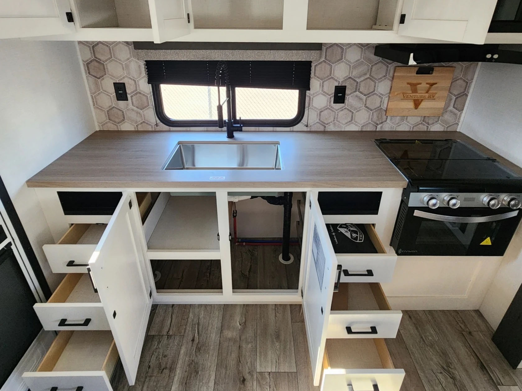 2026 VENTURE RV SIENNA 231VRK - Image 14