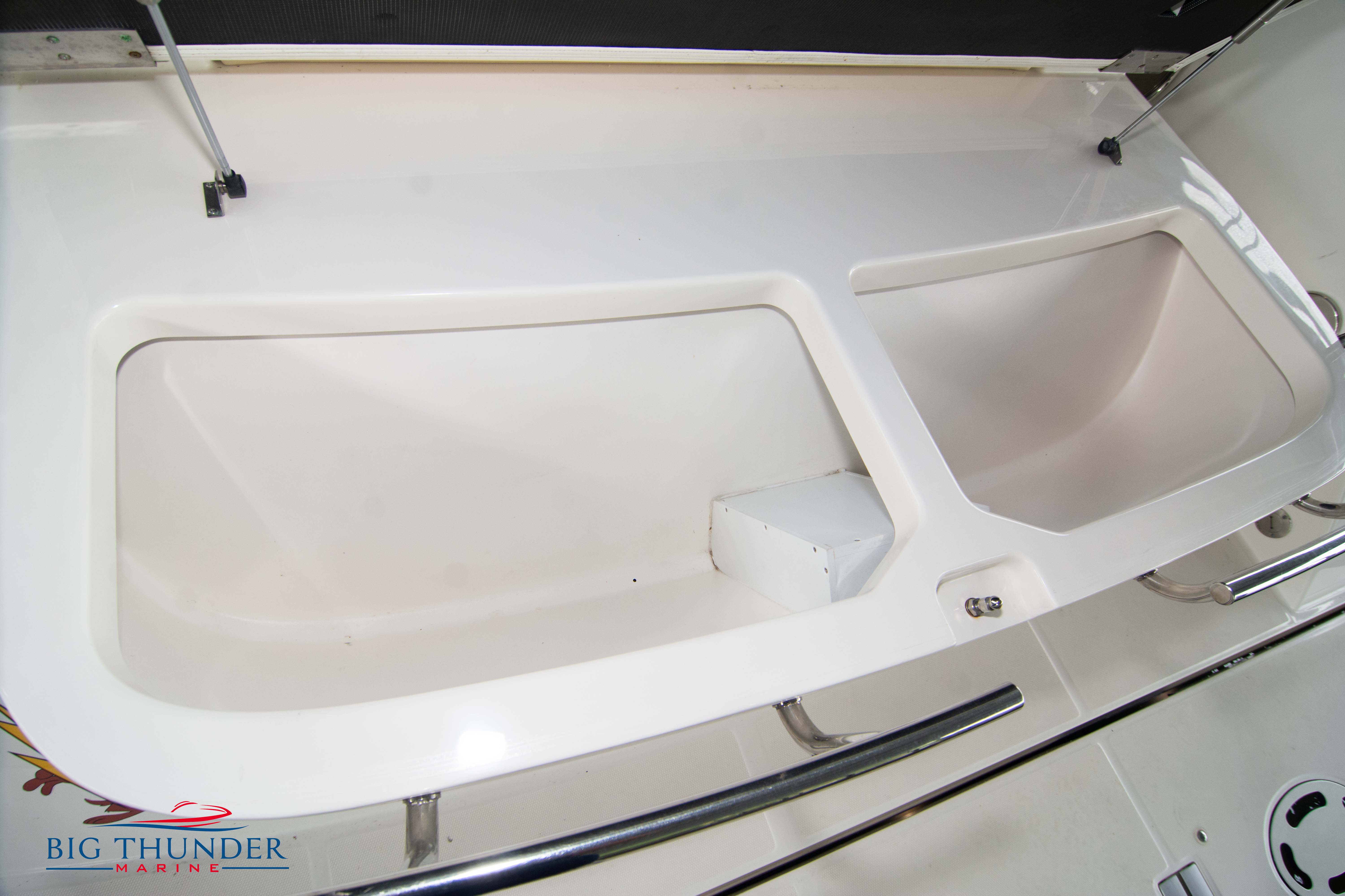 2013 Sea Ray 540 Sundancer - Image 24