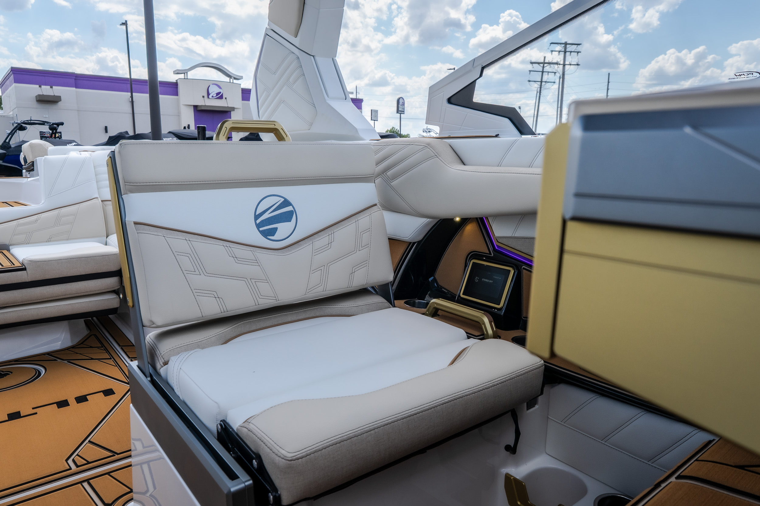 2027 Tigé Ultré 23ZX - Image 54