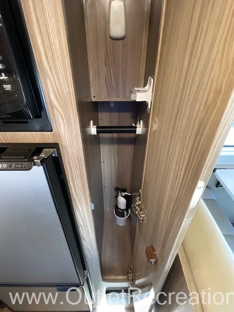 2019 Winnebago Travato 59G - Image 18