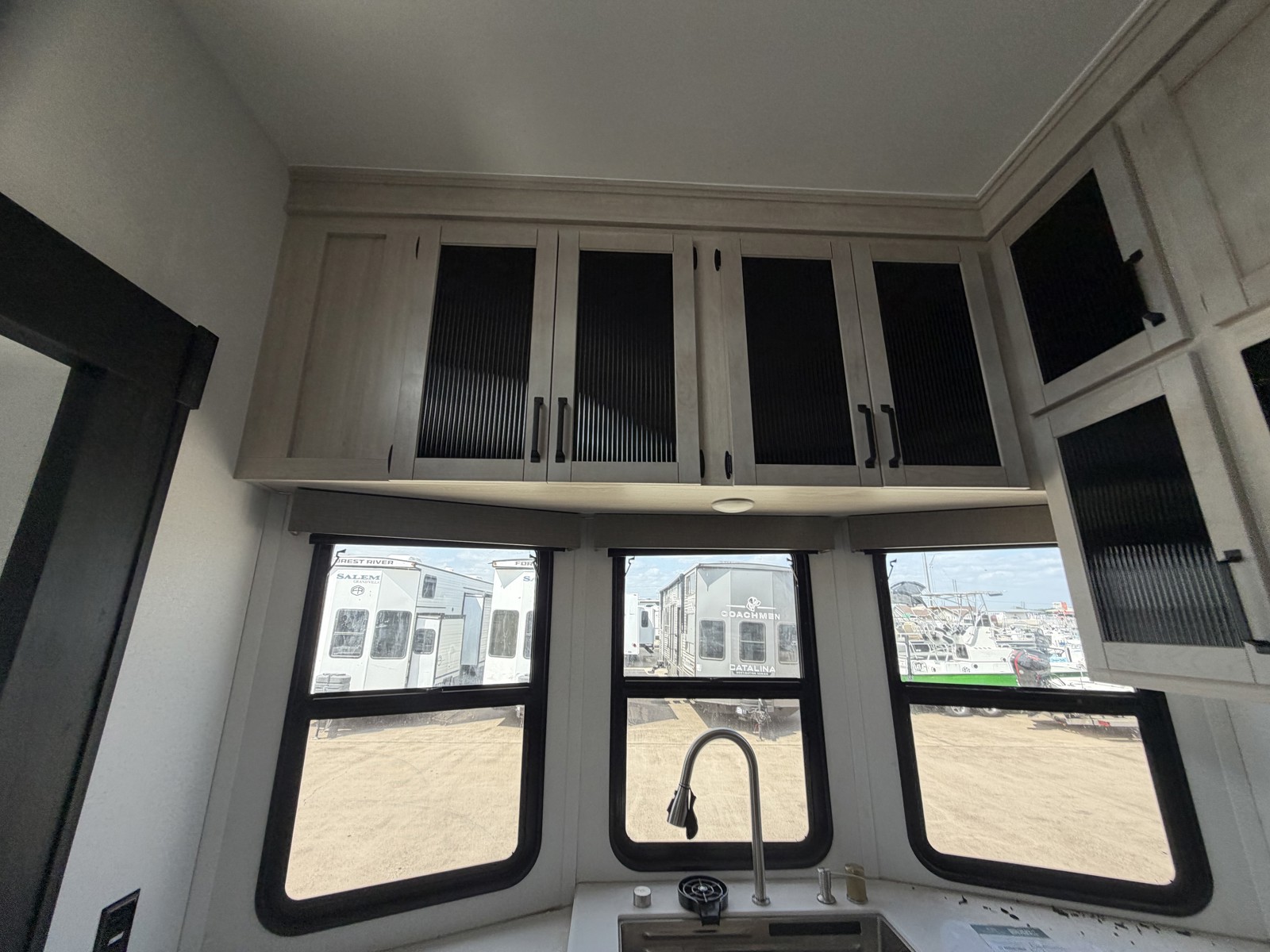 2026 PALOMINO 403LFT - Image 31