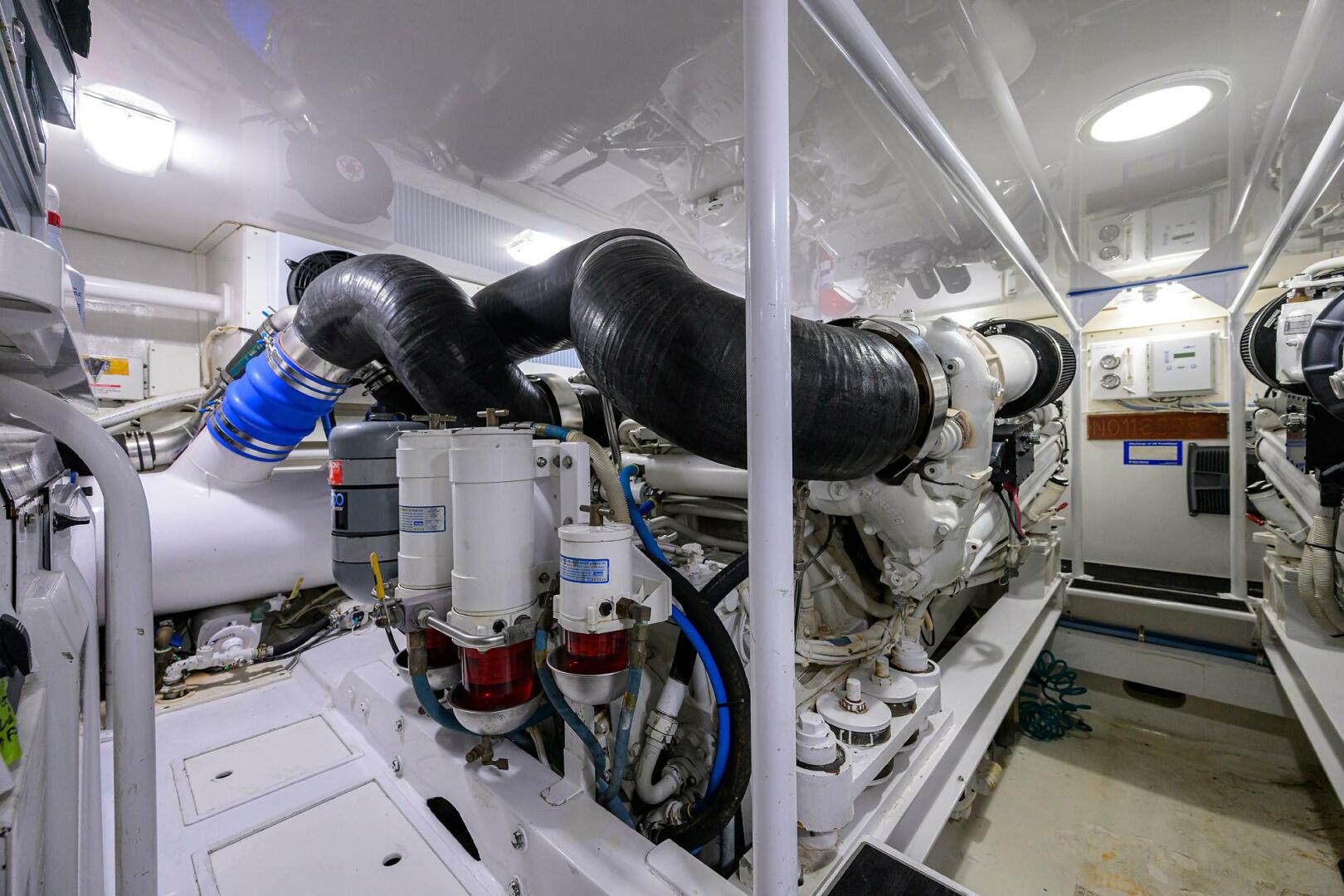 2004 Viking 65 Enclosed Bridge w/Tower - Image 76