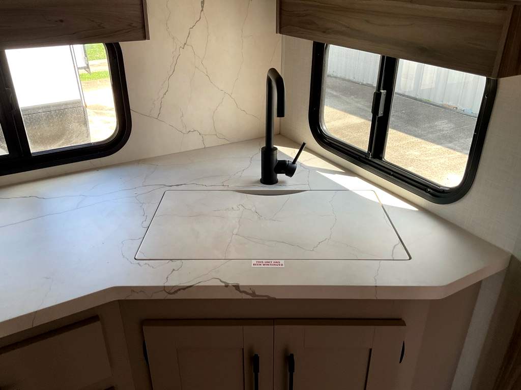 2027 KZ CONNECT C211MKSE - Image 12