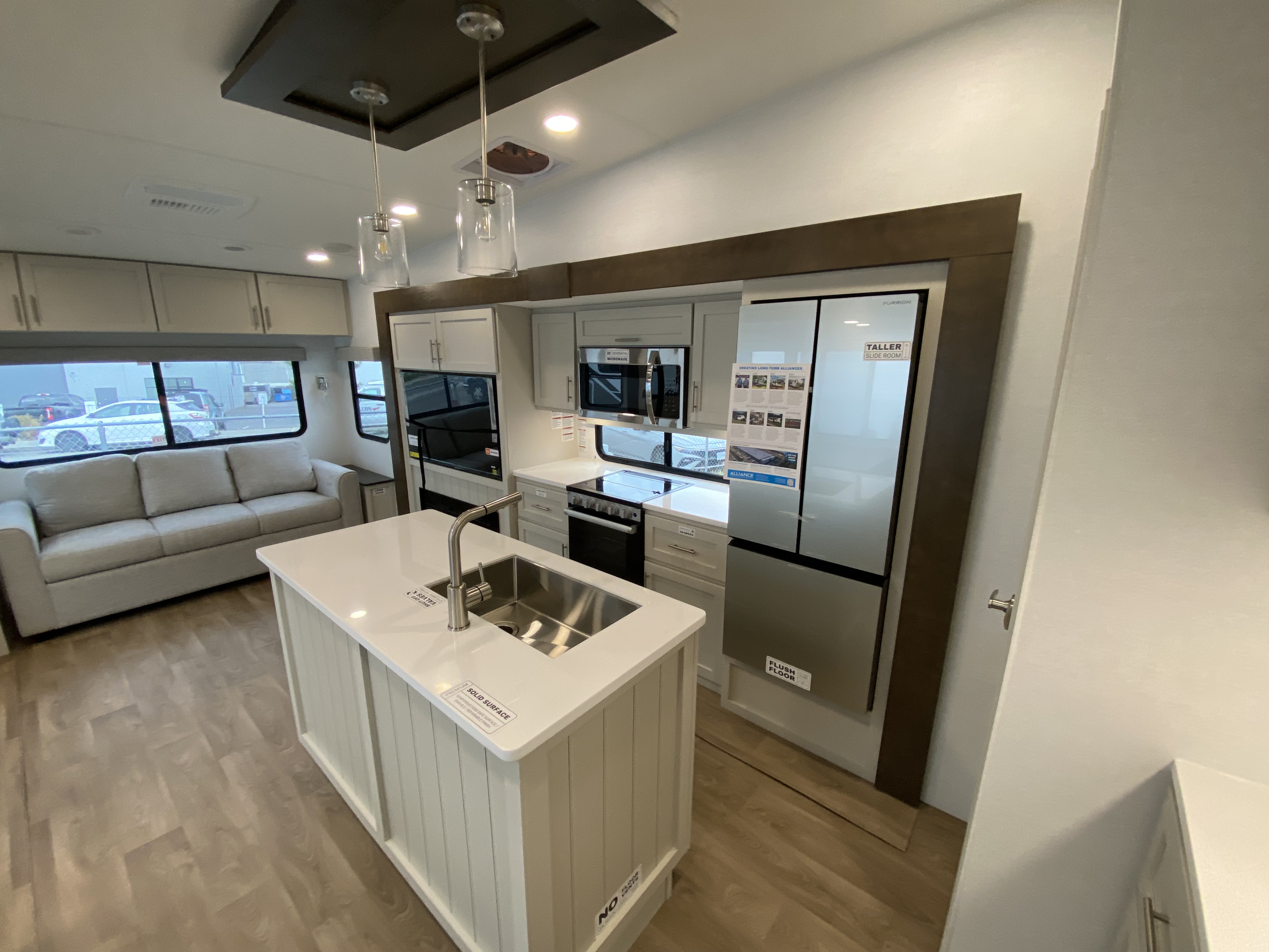 2027 Alliance RV Avenue 29RL - Image 8