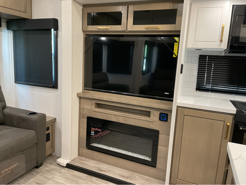 2026 Jayco Eagle 355MBQS - Image 10