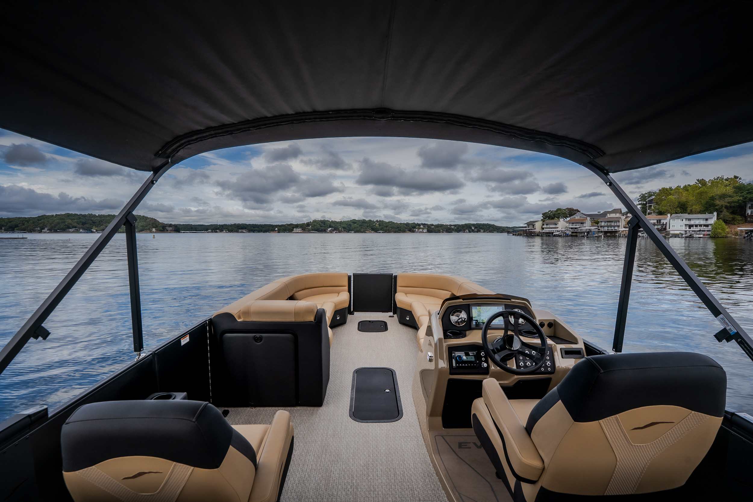 2026 Evotti 525 Quad Lounge - Image 37