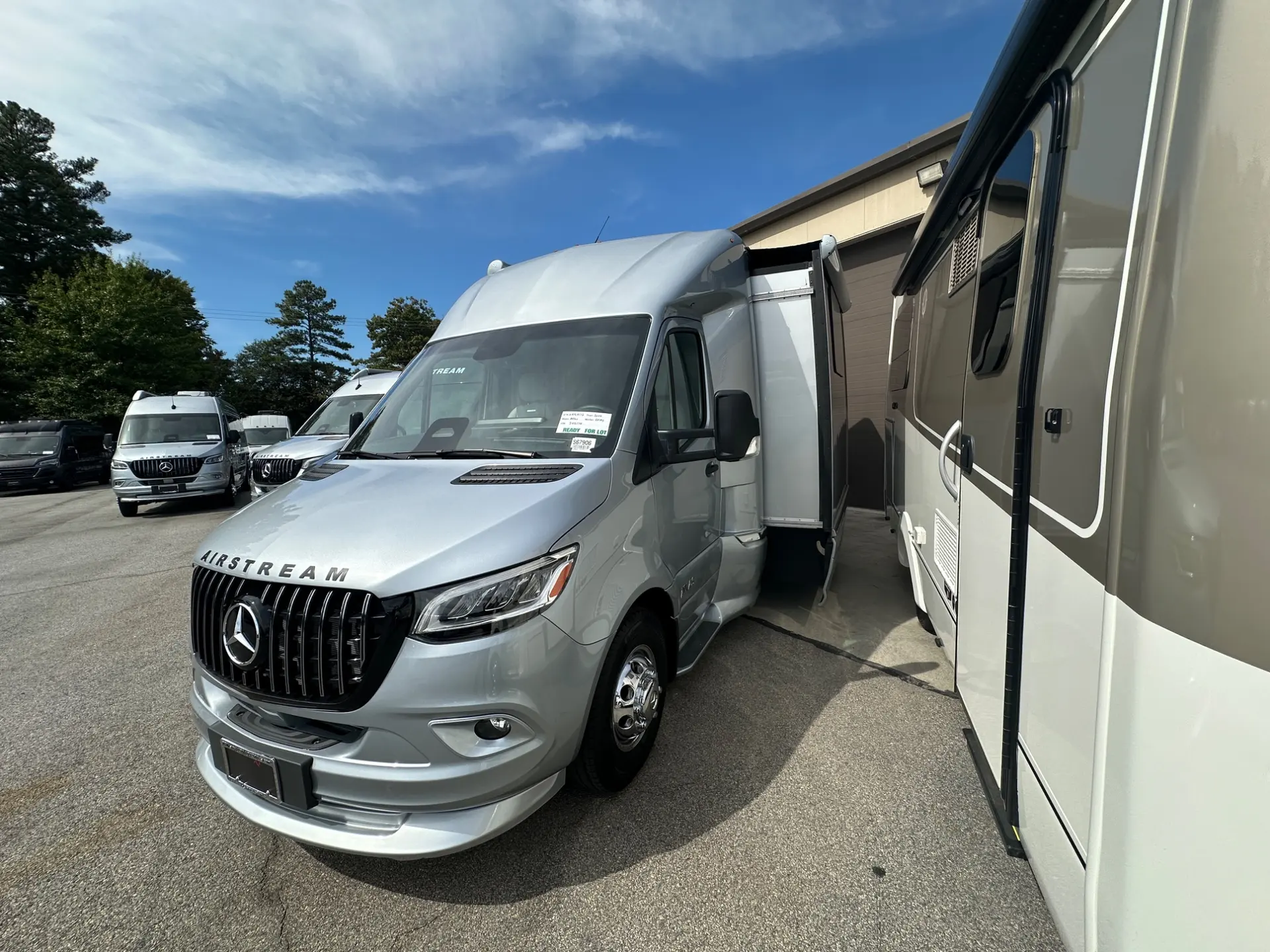 2026 Airstream Atlas - Image 6