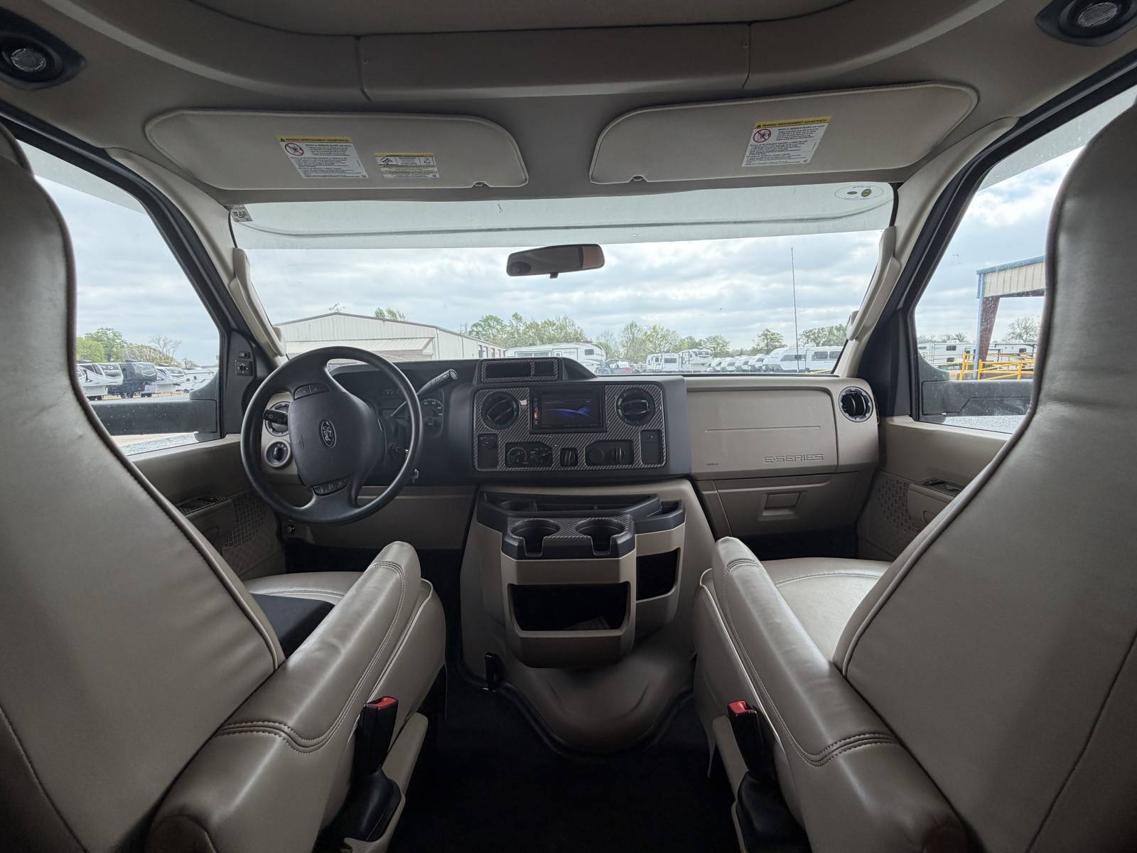 2019 Jayco Greyhawk 31F - Image 16