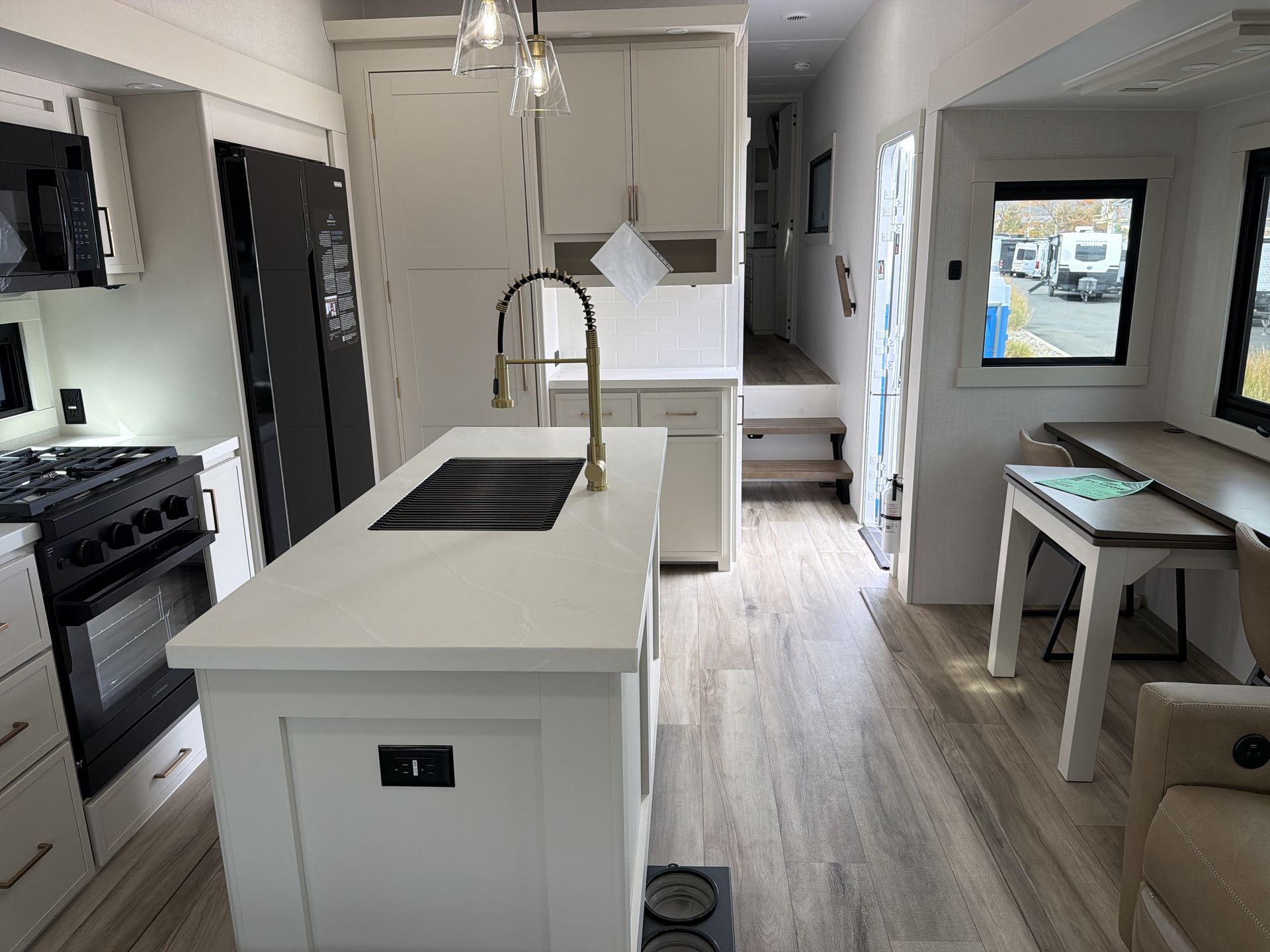 2027 Brinkley RV Model Z 3610 - Image 19