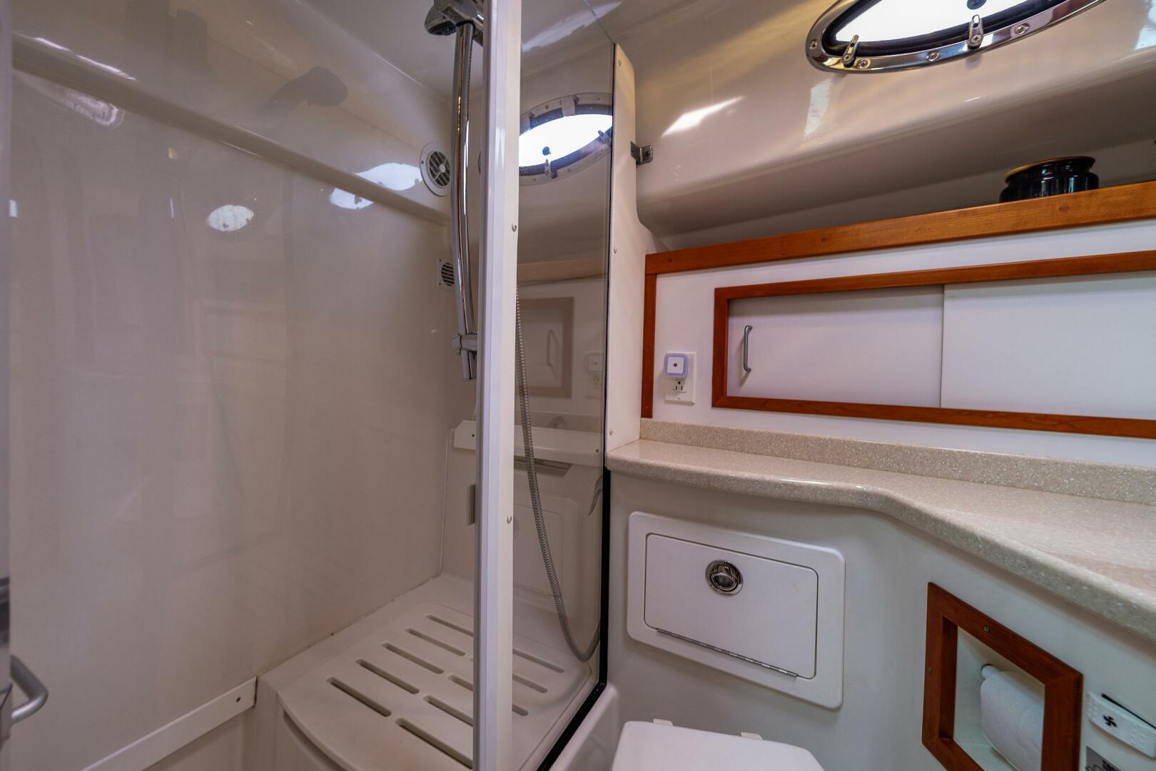 2010 Back Cove 37 - Image 48