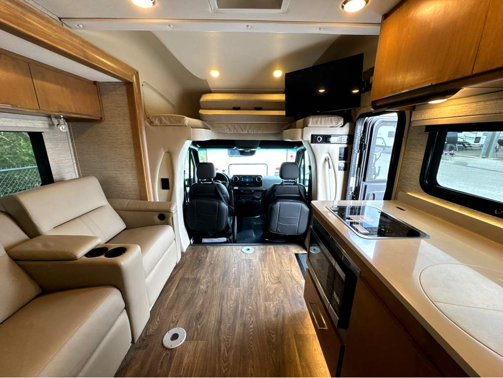 2020 TIFFIN WAYFARER 25 QW - Image 10