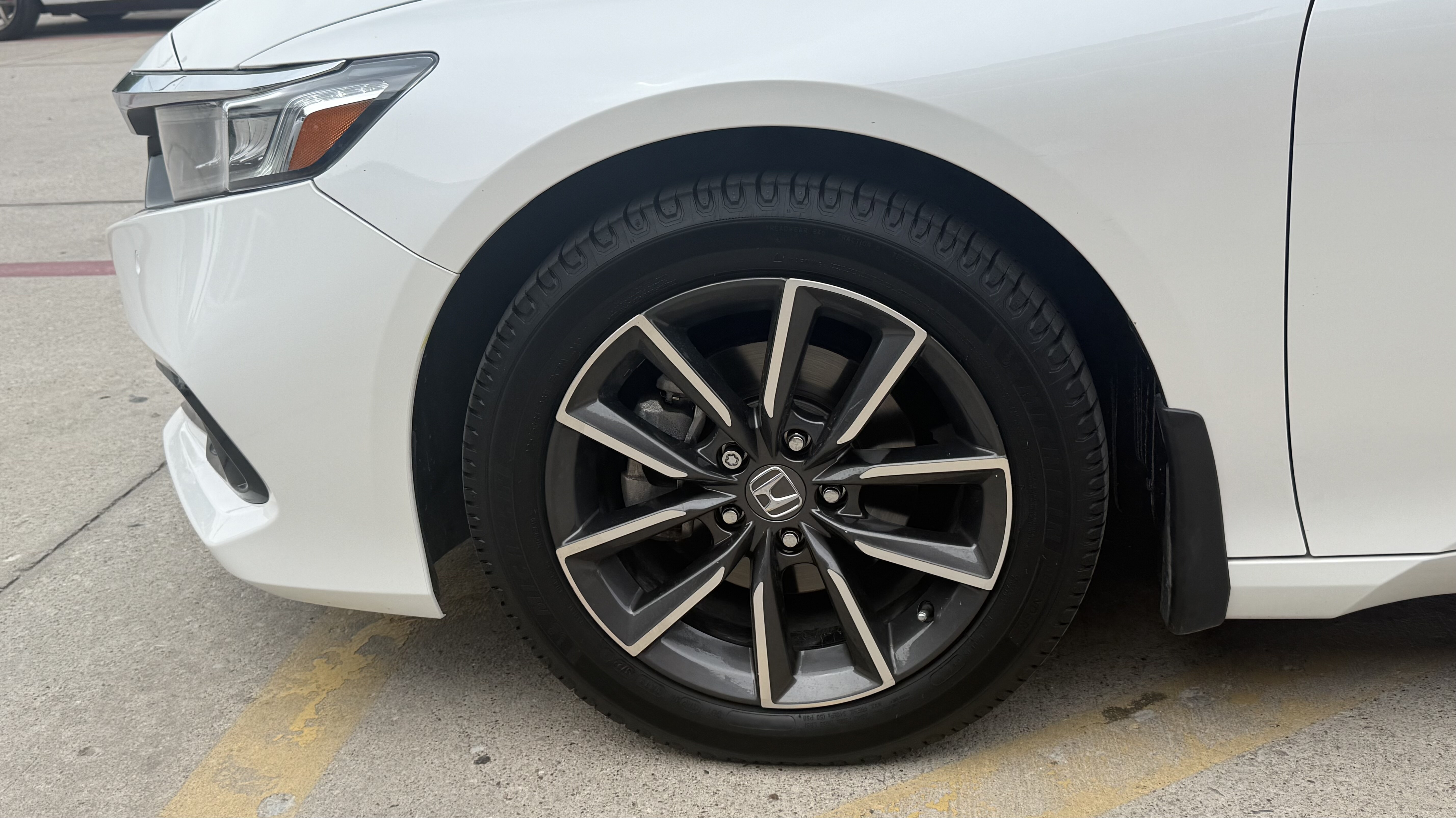 2022 Honda Accord Sedan 4D EX-L - Image 9