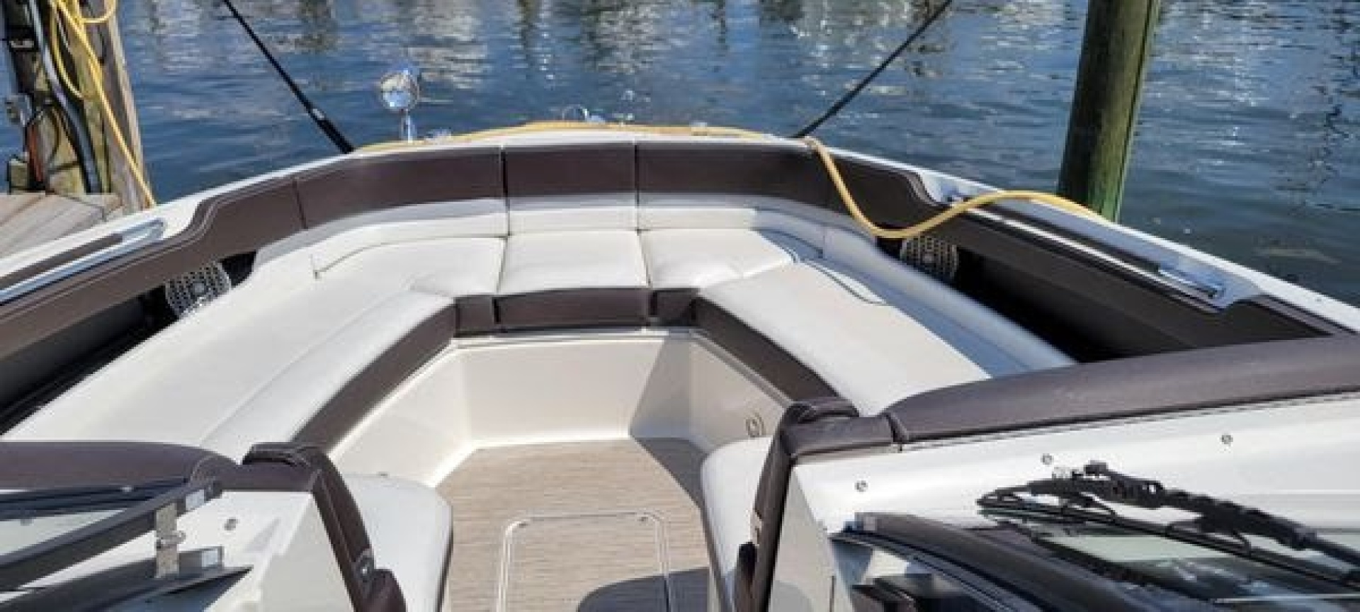 2017 Sea Ray 310 SLX - Image 13