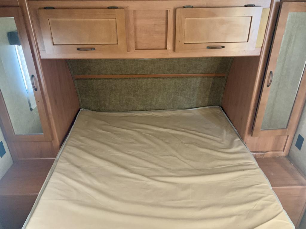 2015 Forest River Grey Wolf 26RR - Image 33
