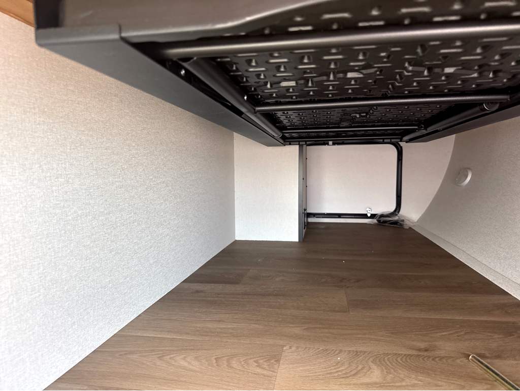 2027 GRAND DESIGN TRANSCEND 24BHX - Image 6