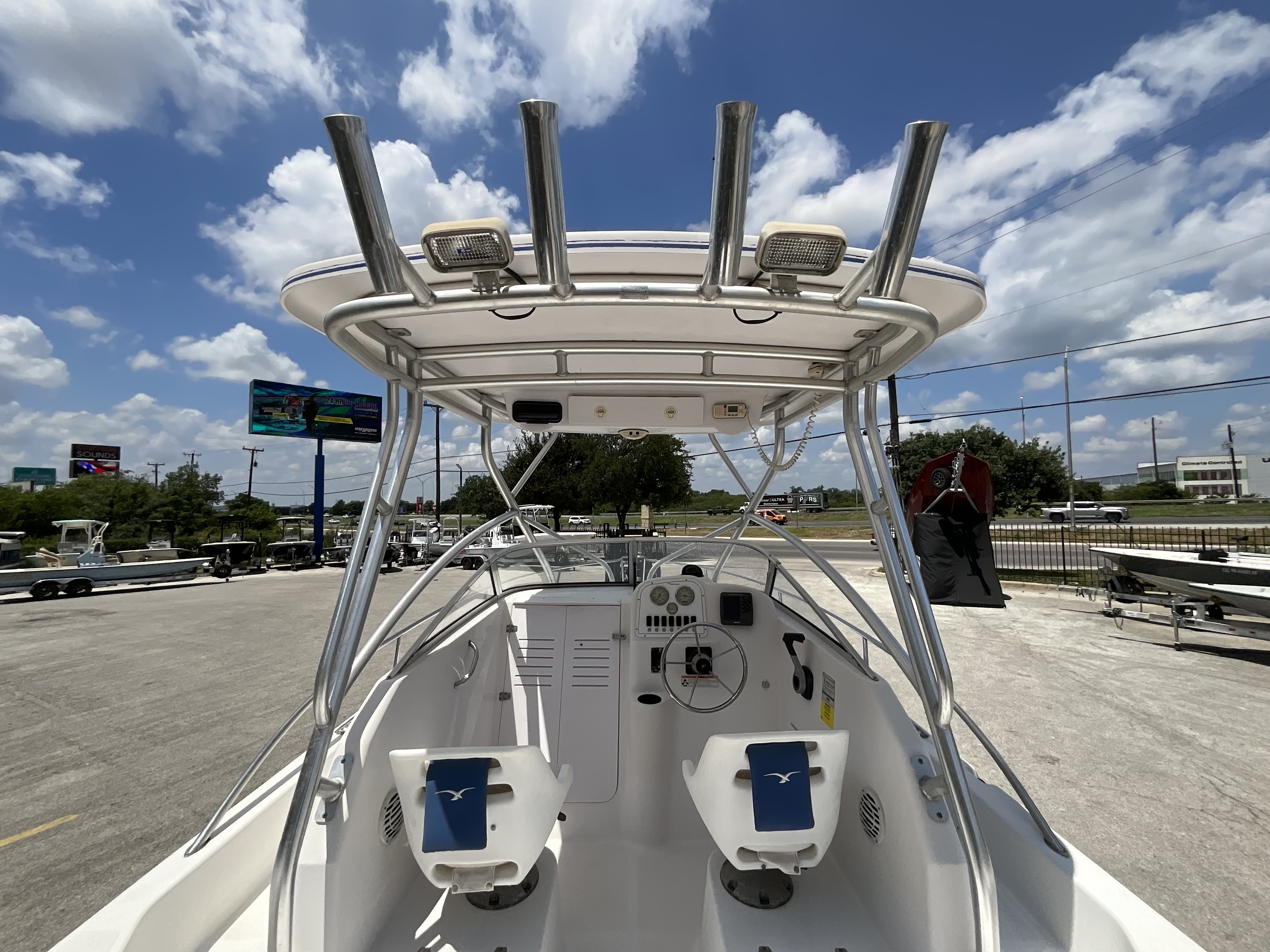 2006 PROLINE BOATS 2006 23 WALKAROUND - Image 9