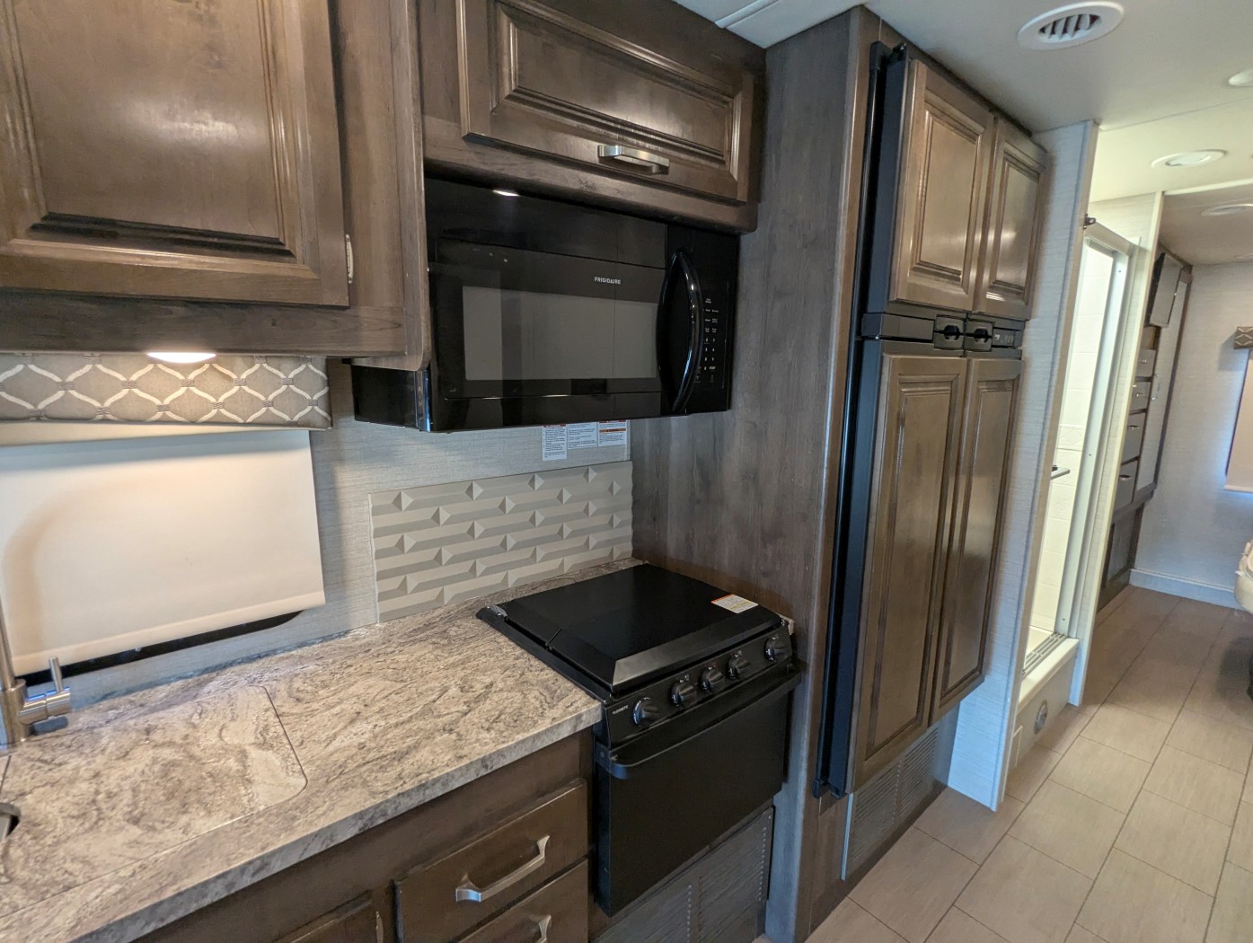 2018 Jayco Greyhawk 29MV - Image 16