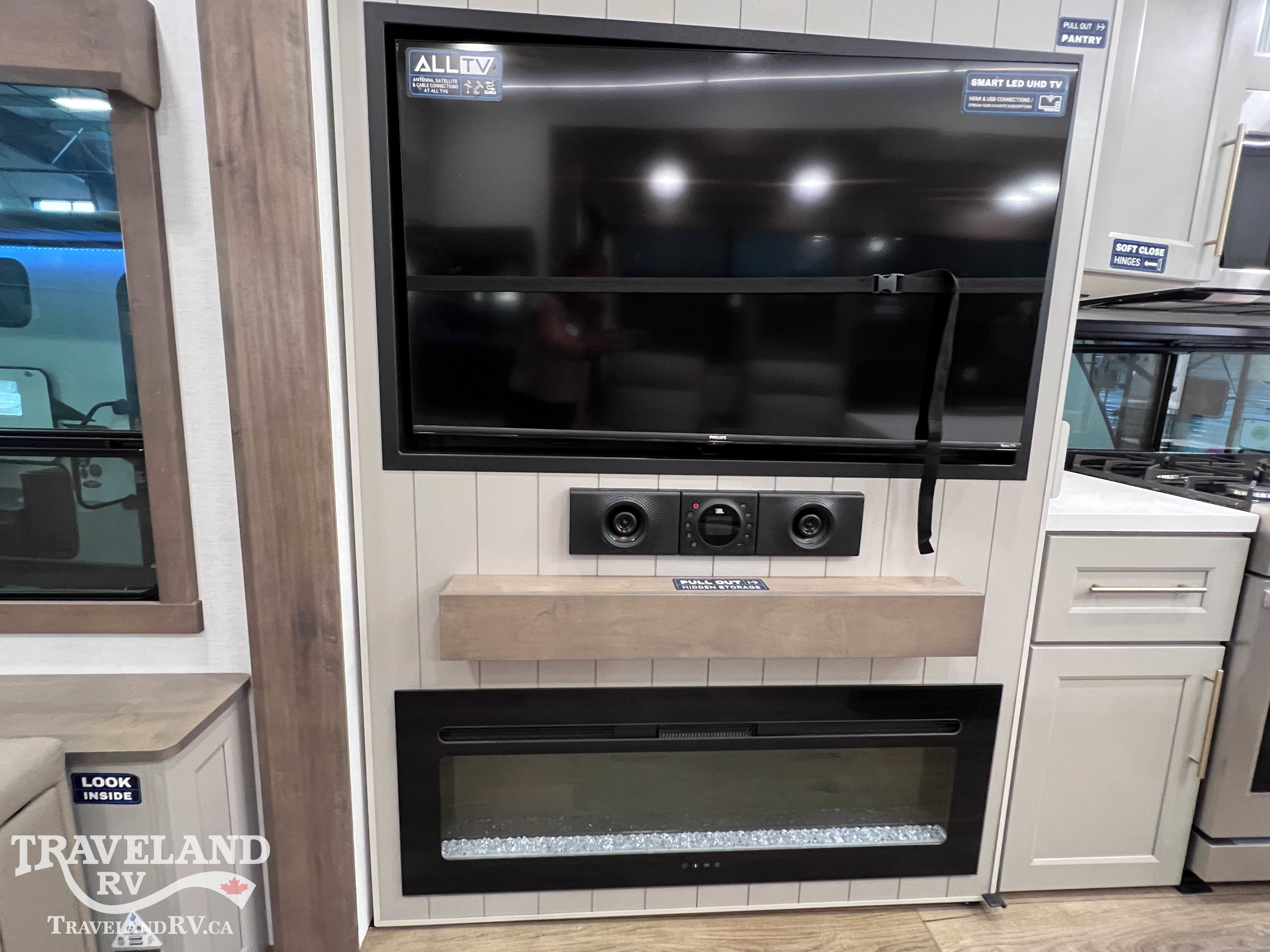 2026 Alliance RV Paradigm 310RL - Image 19
