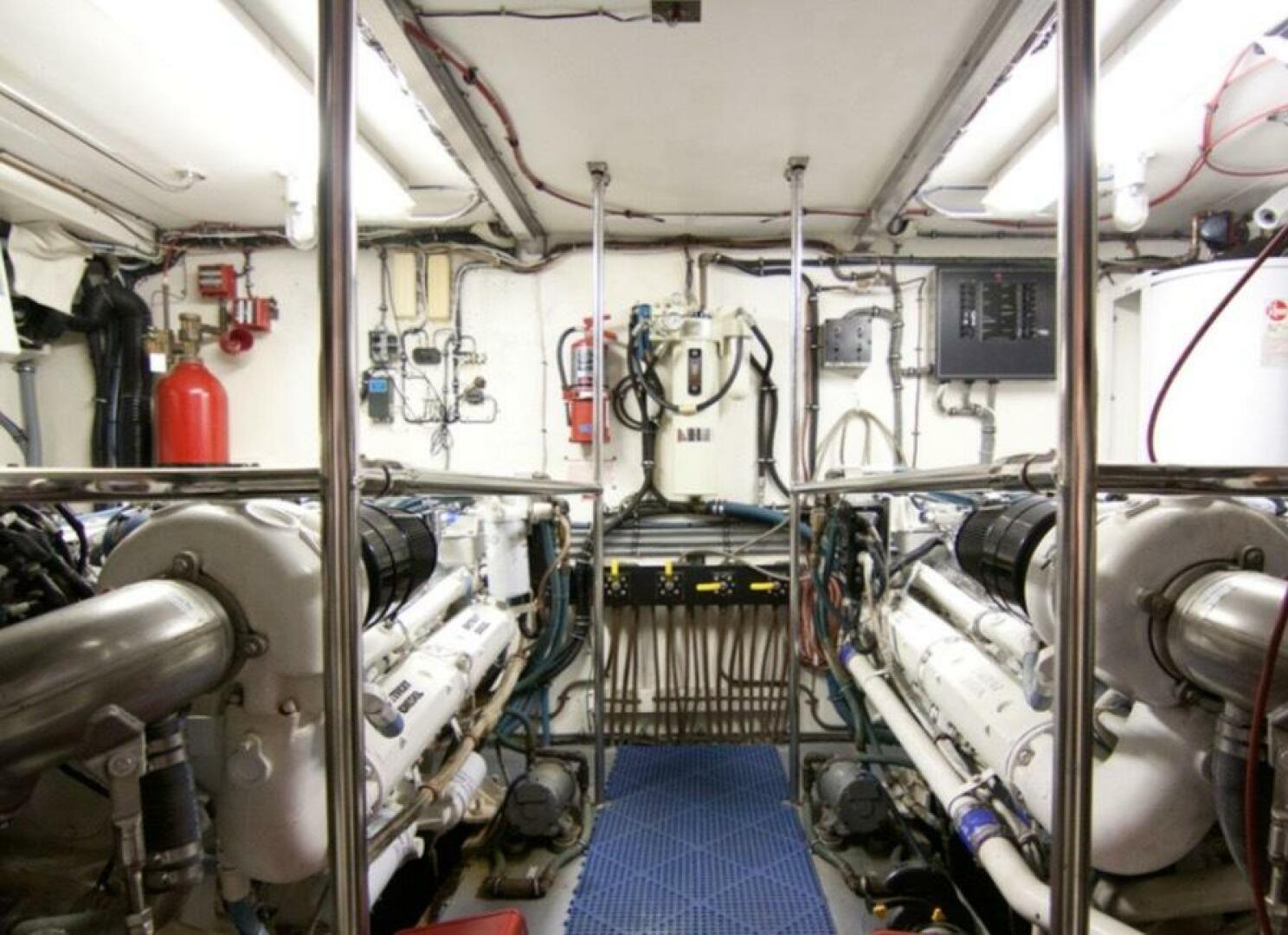 1994 Hatteras 70 Cockpit Motor Yacht - Image 64