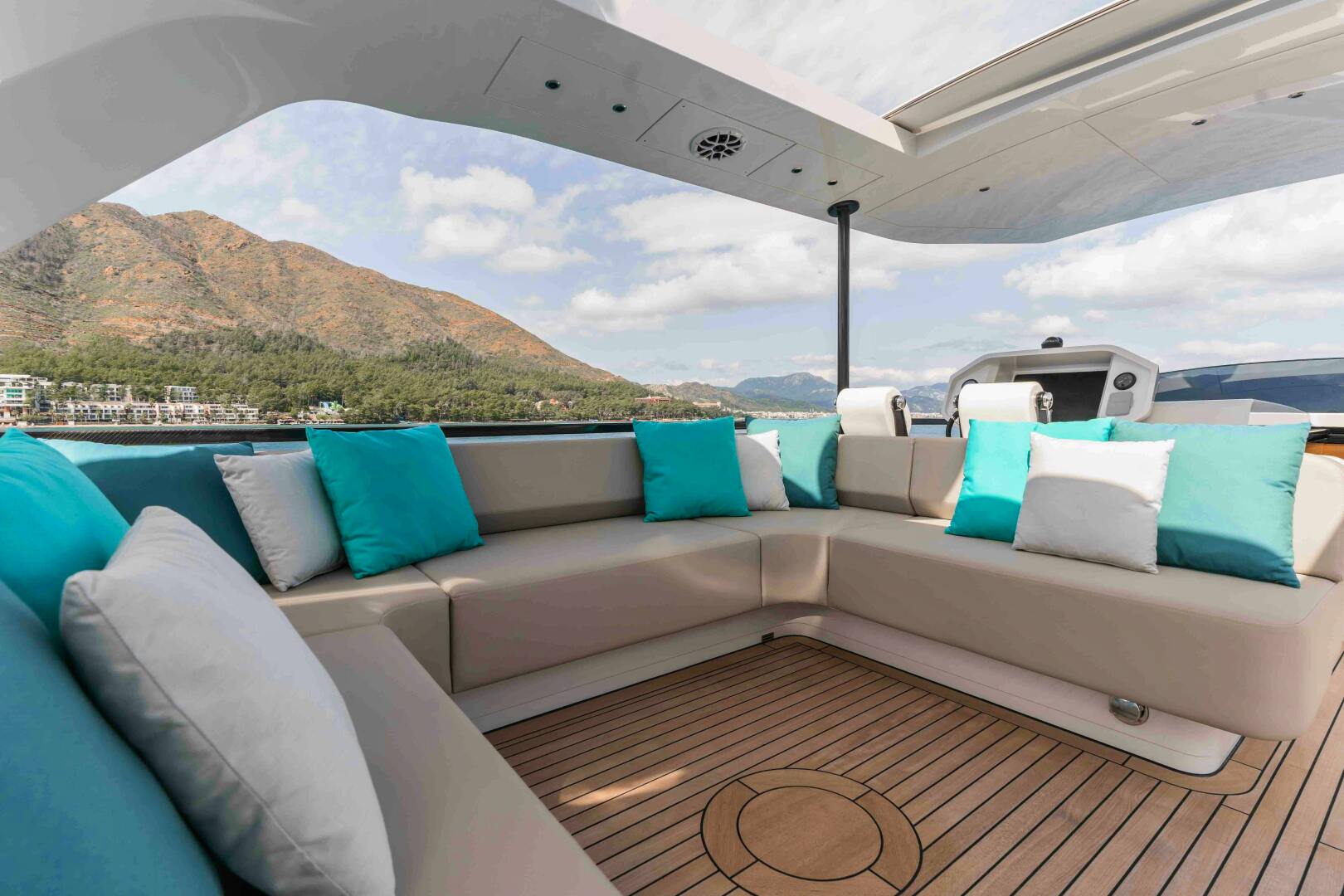 2024 Sarp Yachts Custom - Image 5