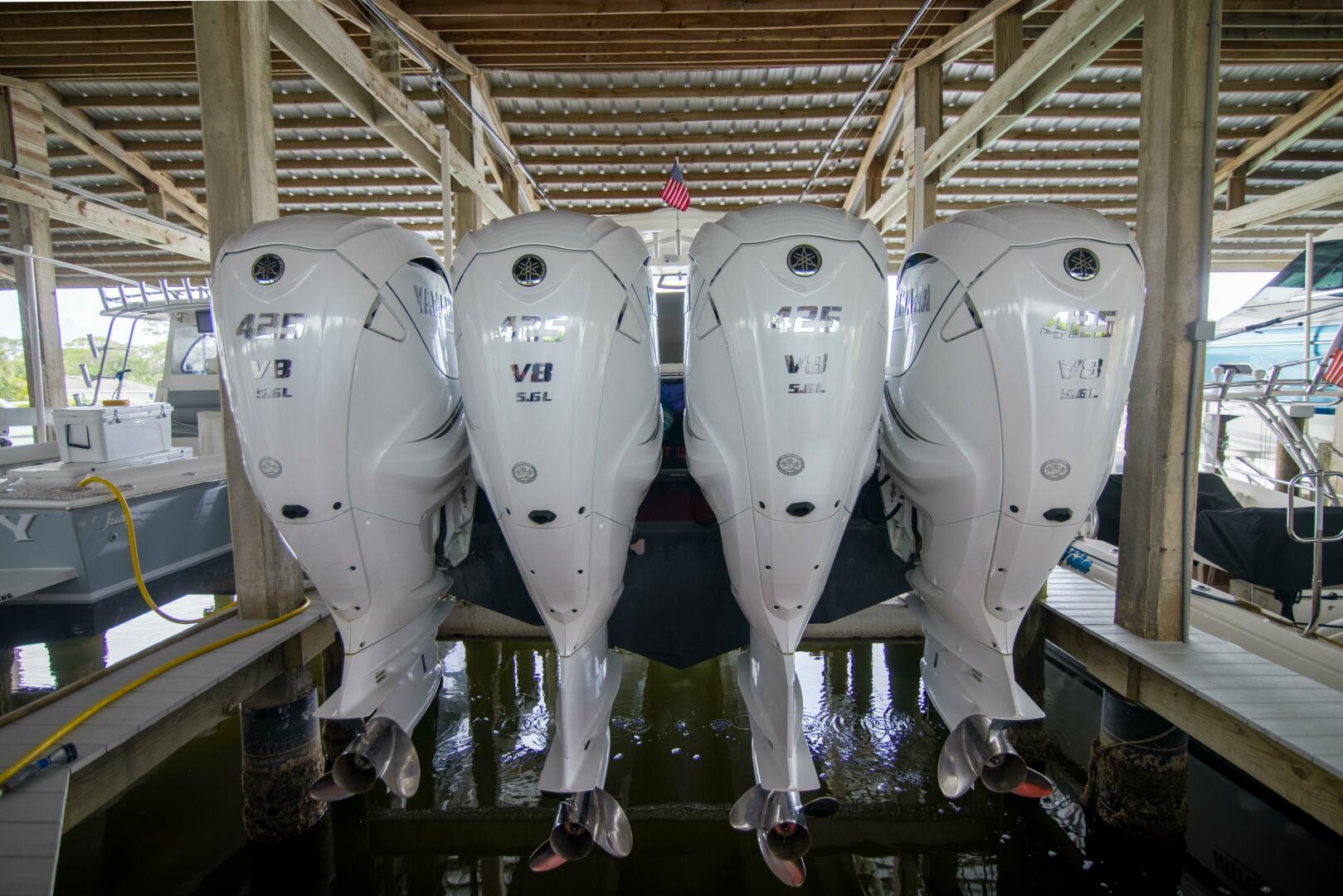 2021 Regulator 41 Center Console - Image 29