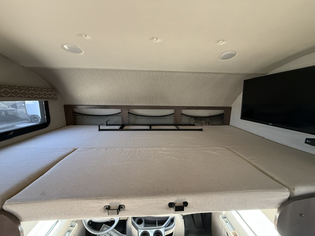 2018 Jayco Greyhawk 29MV - Image 17