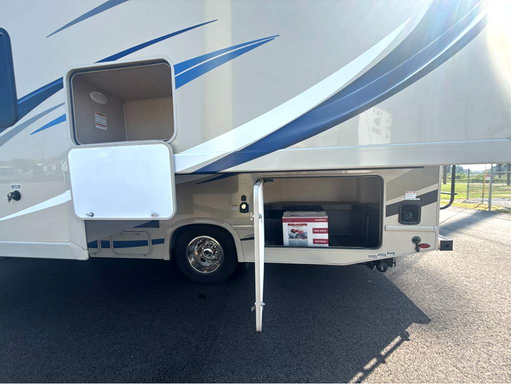 2019 Thor Motor Coach FREEDOM ELITE 24HE - Image 6