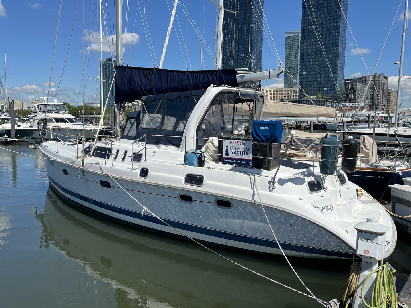 1999 Hunter Passage 450 - Image 2