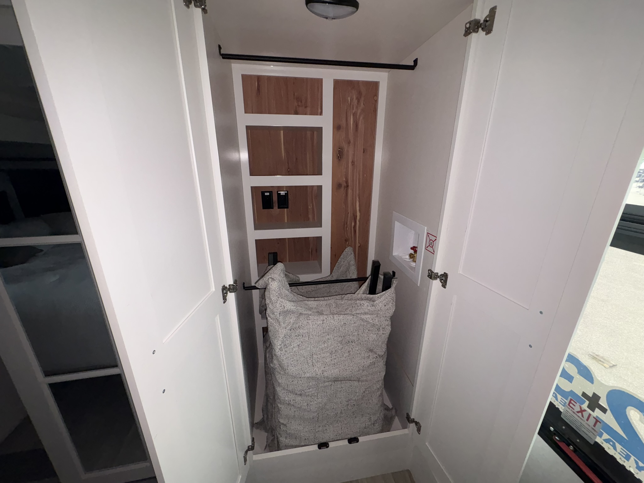 2027 JAYCO PINNACLE 32RLTS - Image 44