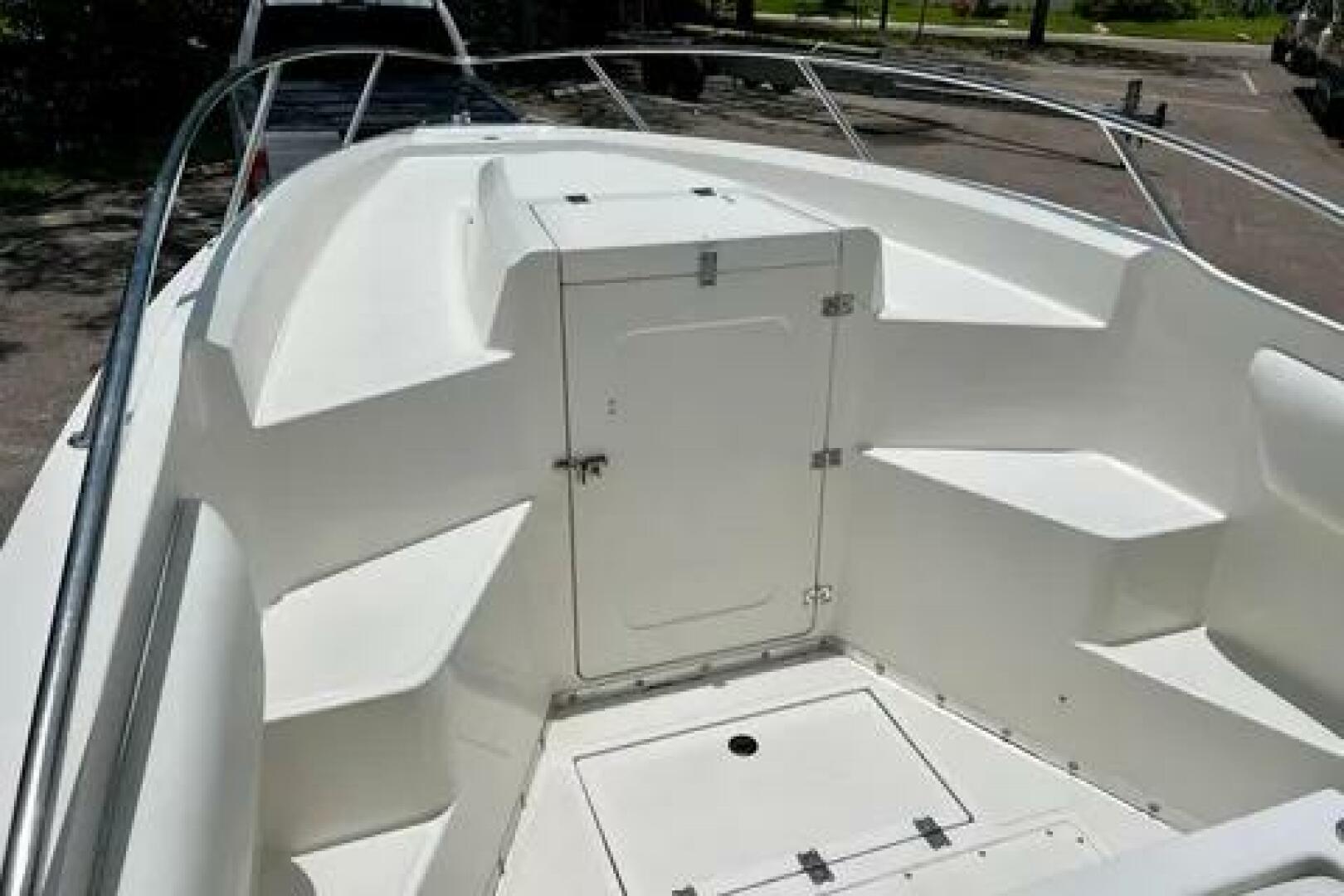 1994 Fountain 31 Center Console - Image 6
