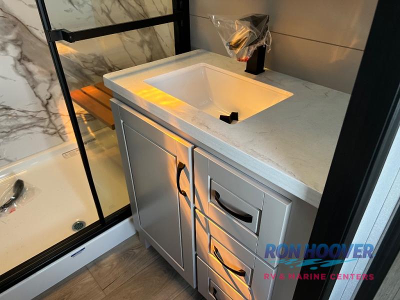 2026 JAYCO NORTHPOINT 395DSDB - Image 30