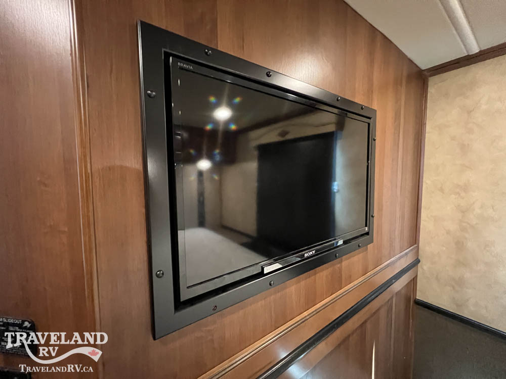 2015 Fleetwood Excursion 35B - Image 35