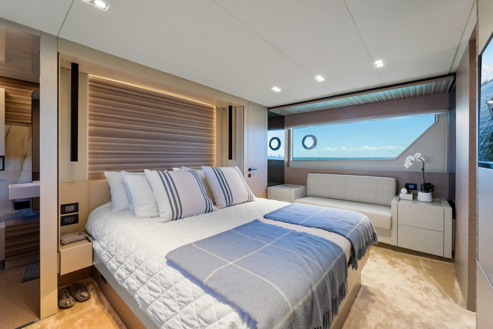 2023 Ferretti Yachts 670 - Image 67
