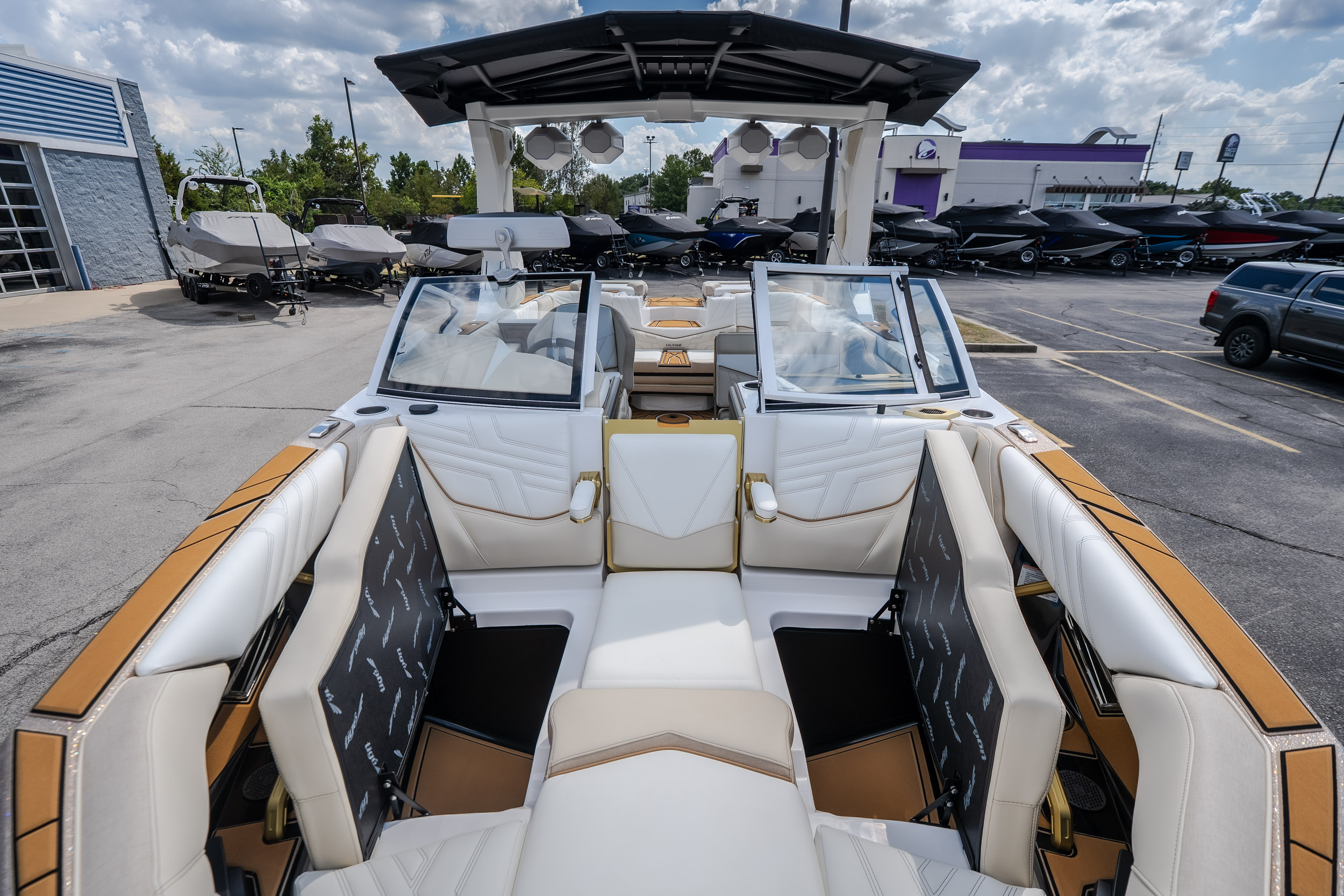 2027 Tigé Ultré 23ZX - Image 74