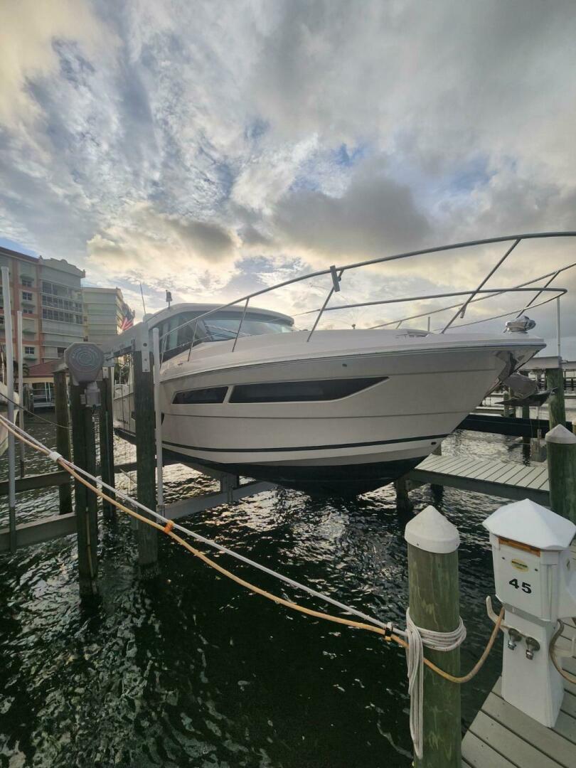 2020 Regal 38XO - Image 2
