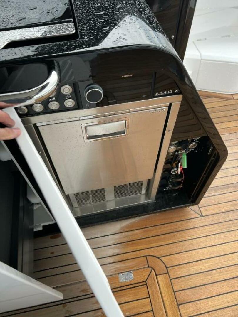 2026 Sunseeker 55 Predator - Image 19