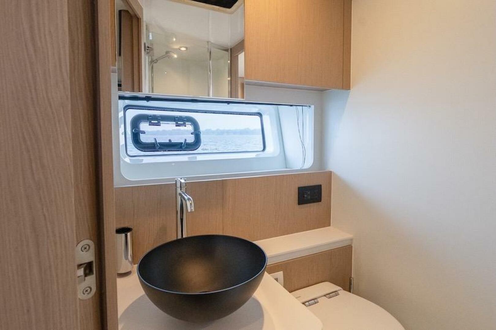 2023 Azimut Fly 53 - Image 92
